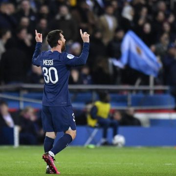 Lionel Messi volta ao PSG com gol e vitória após ser campeão do mundo com a Argentina