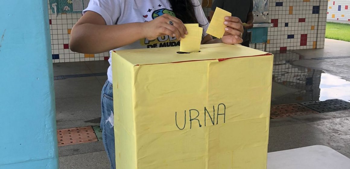 Escola Municipal Júlio Lopes Lima elege conselho escolar e fiscal