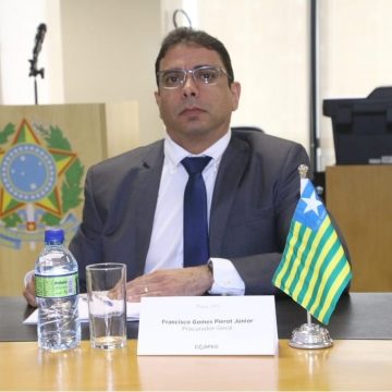 Procurador-geral do Piauí participa de reunião do Colégio Nacional de Procuradores-Gerais