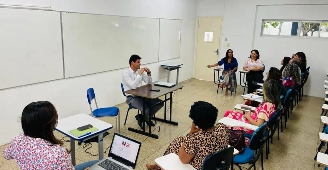 Encontro da Semec discute orientações pedagógicas para ano letivo de 2023