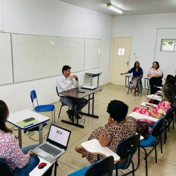 Encontro da Semec discute orientações pedagógicas para ano letivo de 2023