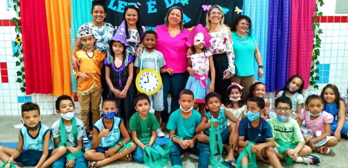 Projeto de leitura do CMEI Sagrado Coração de Jesus estimula a imaginação