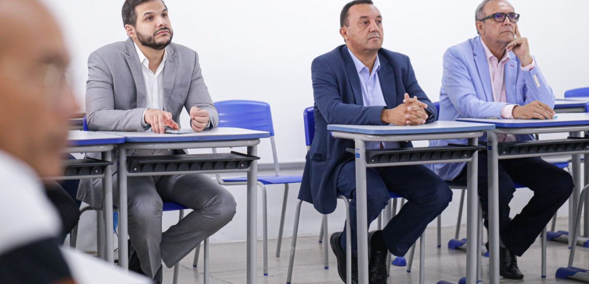 Semec e Seduc fortalecem relação de parceria com novos projetos para a educação piauiense