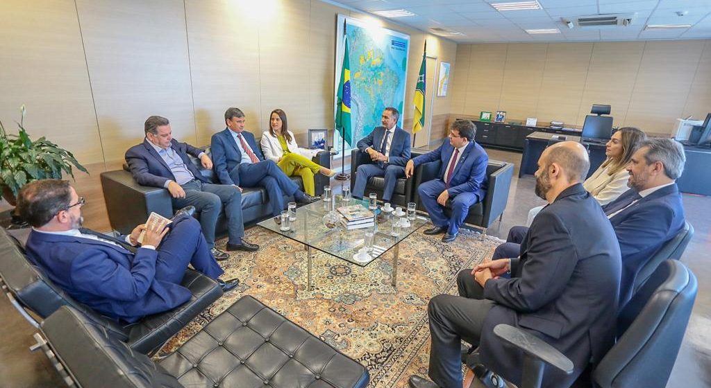 Governador Rafael Fonteles se reúne com ministros e bancada federal para tratar sobre a Transnordestina