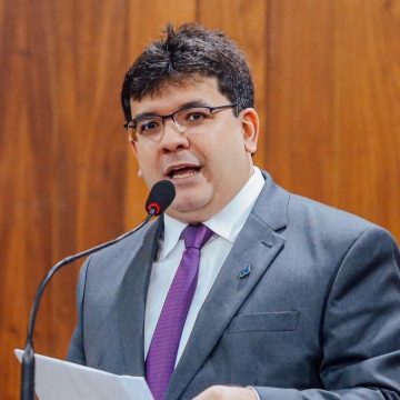 Governador Rafael Fonteles anuncia três medidas para melhorar o transporte público de Teresina