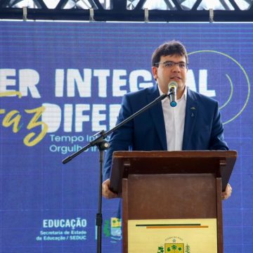 Governo do Piauí paga complemento do abono Fundeb para mais de 24 mil servidores da Educação
