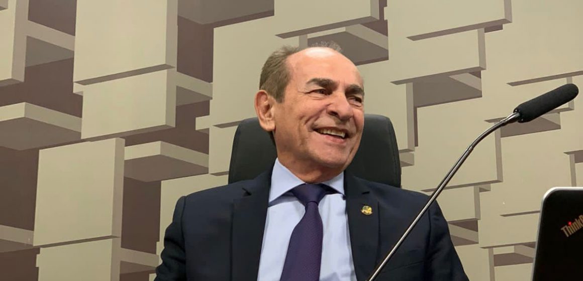 Marcelo Castro é eleito presidente de comissão no senado