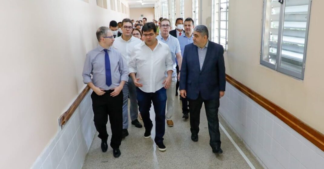 Rafael anuncia 20 novos leitos de UTI para o Hospital Universitário