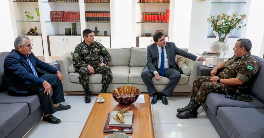 Governador Rafael Fonteles ressalta importância do exército brasileiro para o Piauí