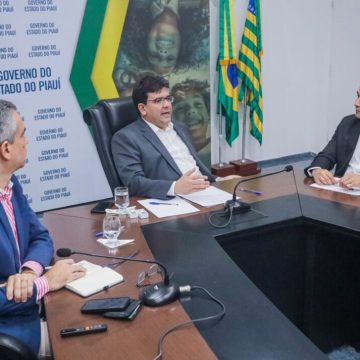 Governador reafirma compromisso com a reestruturação da Casa da Juventude Piauiense