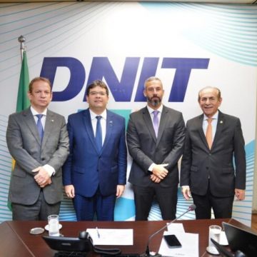 Governador trata de obras federais no Piauí com o Dnit