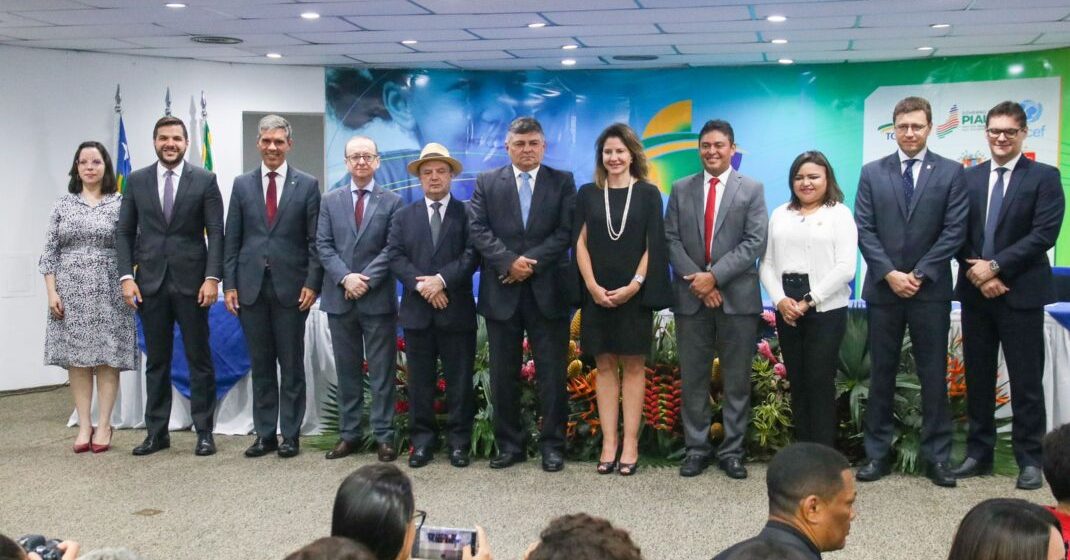 Secretário Washington Bandeira participa de lançamento de grupo voltado a Política da Educação