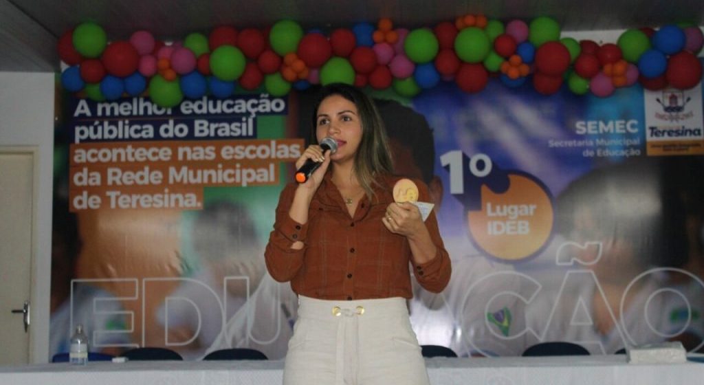 Assistentes de Alfabetização participam de primeiro encontro formativo