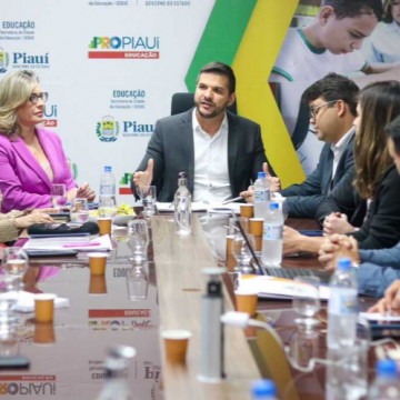 Secretarias de Educação e Segurança Pública criam Grupo de Trabalho para promover a segurança e a cultura de paz nas escolas