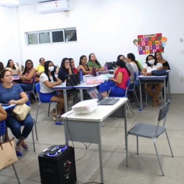 Professores da Educação Infantil participam de formação sobre sistema de avaliação da Rede Municipal de Teresina