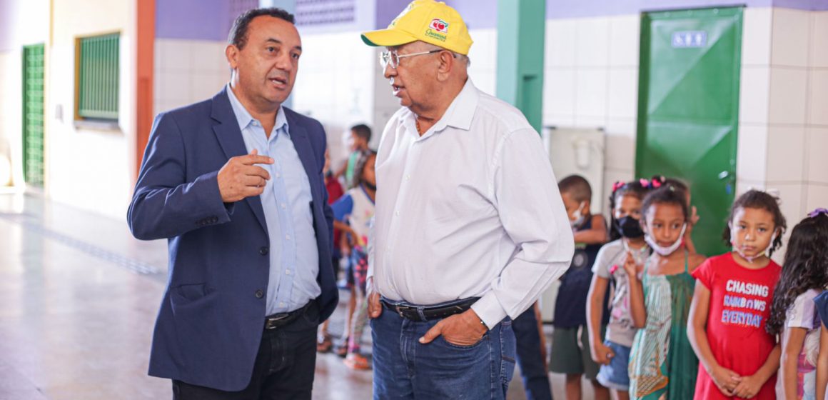 Prefeito autoriza contratação de Psicólogos e Assistentes Sociais para Semec