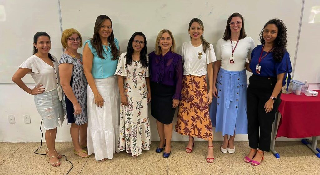 Técnicos da Semec participam de reunião para tratar sobre prevenção da violência contra a mulher nas escolas