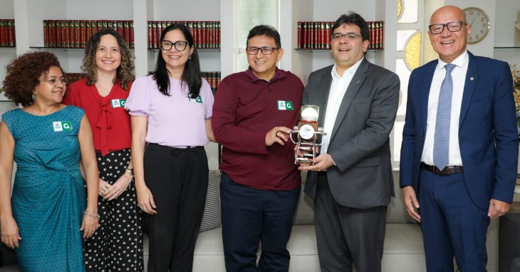 Governador recebe idealizadores de projeto vencedor do Prêmio LED, da Rede Globo