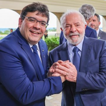 Rafael Fonteles será homenageado pelo presidente Lula com Medalha do Mérito Naval