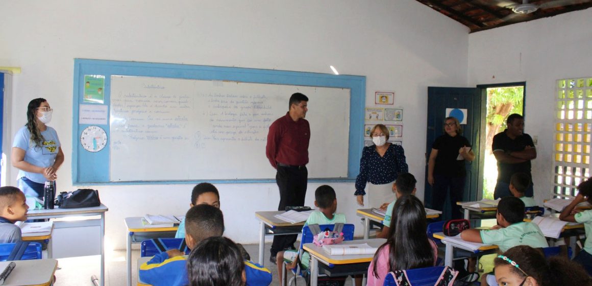 Semec acompanha de perto a gestão escolar
