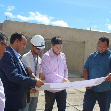 Nouga Cardoso visita obras de CMEI que atenderá comunidade no Vale do Gavião