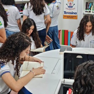 Alunos do Cidade Olímpica Educacional usufruem da Giroteca