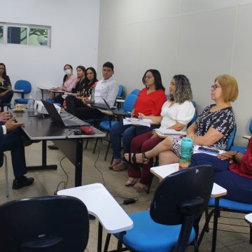 Semec realiza reunião para definir ações do Projeto EQUIDEB