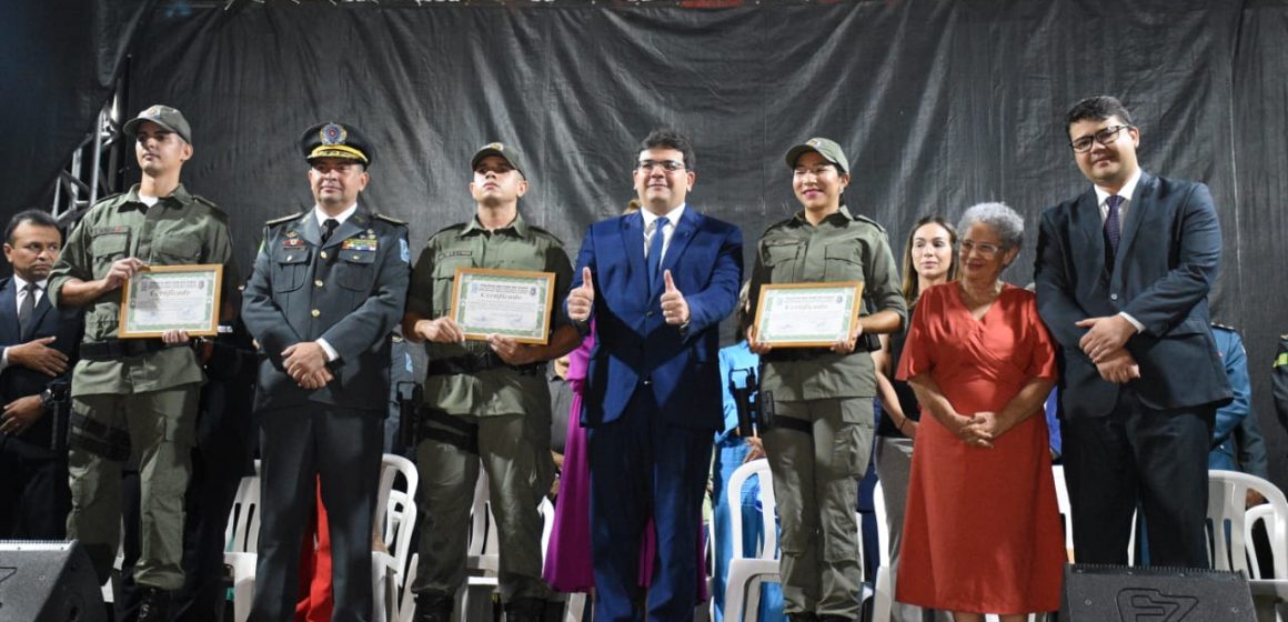 Governador Rafael Fonteles apresenta 1.104 novos policiais militares para proteger a sociedade piauiense