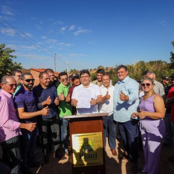 Rafael Fonteles inaugura, visita e autoriza obras de mobilidade em Cristalândia