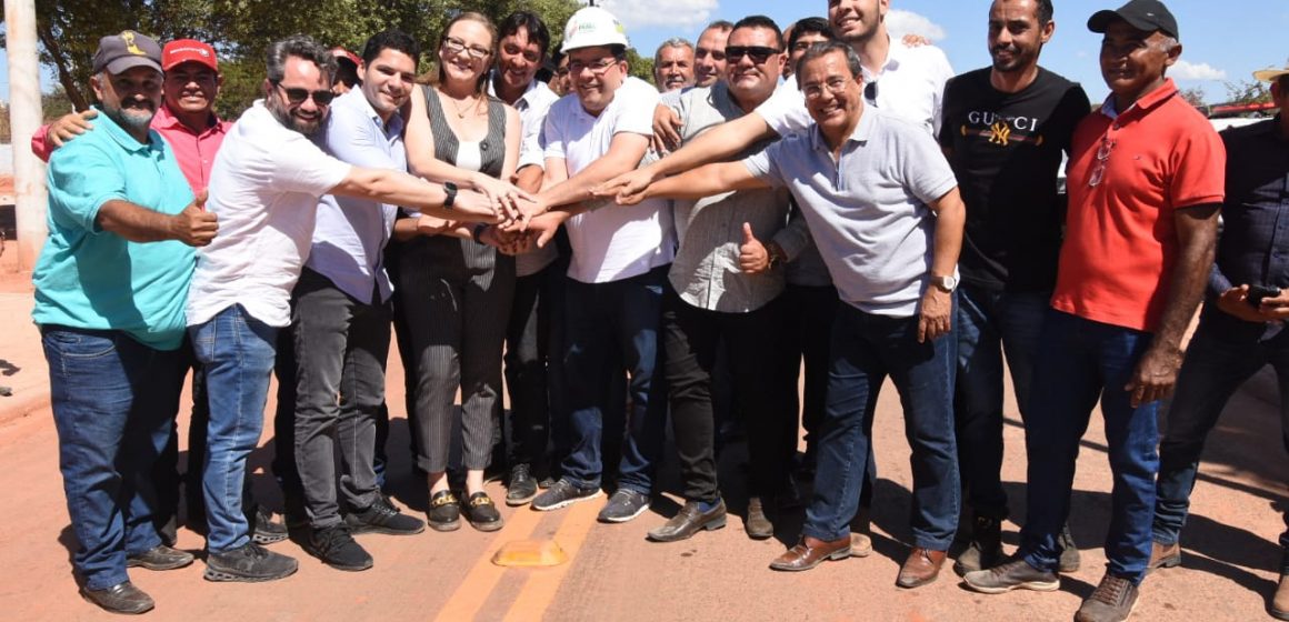 Rafael Fonteles autoriza UTI e inaugura centro de fisioterapia no Hospital Regional de Corrente