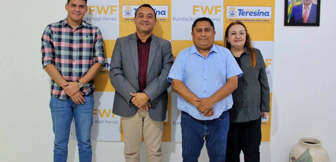 Semec e FWF vão ofertar cursos profissionalizantes para alunos da EJA