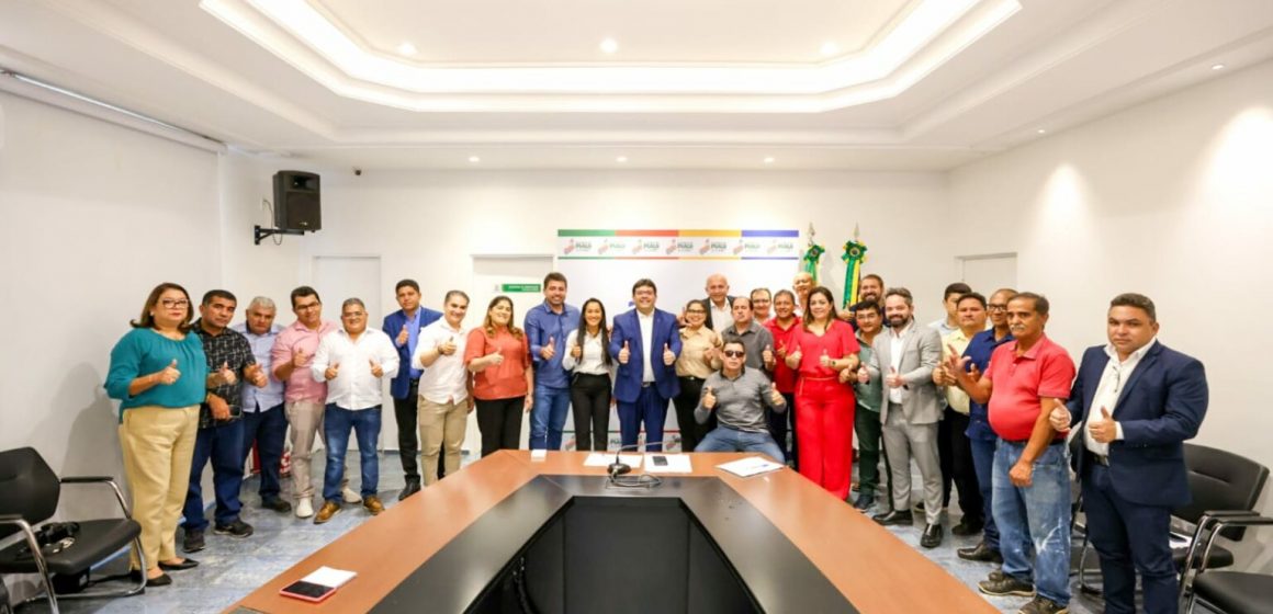 Governador recebe lideranças de Altos e Miguel Alves para estabelecer ações prioritárias em cada município