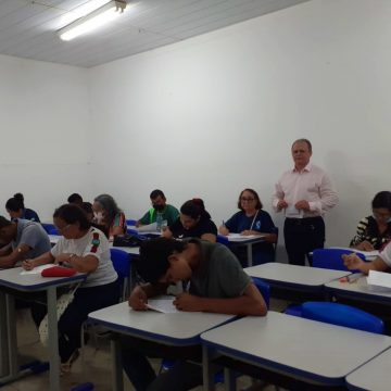 Escolas da zona Sul de Teresina abrem turmas de EJA