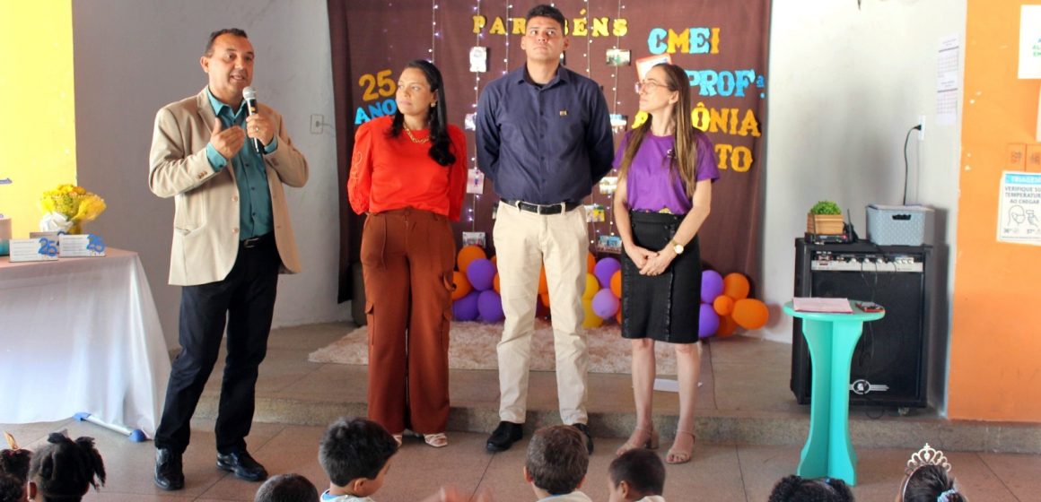 Nouga Cardoso marca presença no aniversário do Centro Municipal de Educação Infantil Professora Antônia Nonato