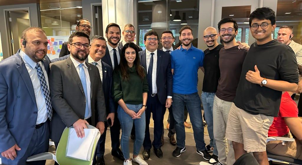 Governador Rafael Fonteles quer levar cultura empreendedora do MIT para escolas estaduais