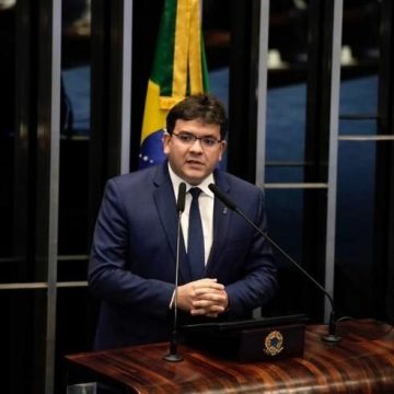 No Senado Federal, Rafael discute Fundo de Desenvolvimento, Conselho Federativo e alíquota reduzida