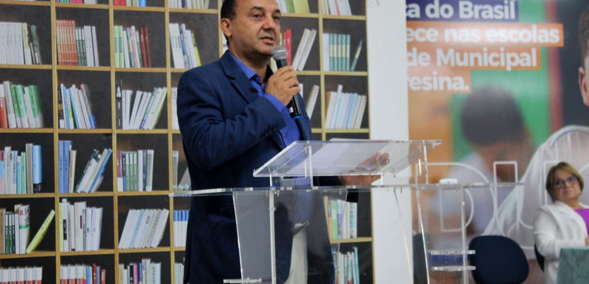 Professor Nouga Cardoso pede demissão da SEMEC; veja carta