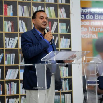 Professor Nouga Cardoso pede demissão da SEMEC; veja carta