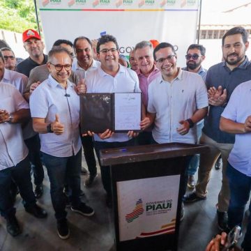 Em Parnaíba, Rafael Fonteles inaugura nova sede do Corpo de Bombeiros e ciclovia