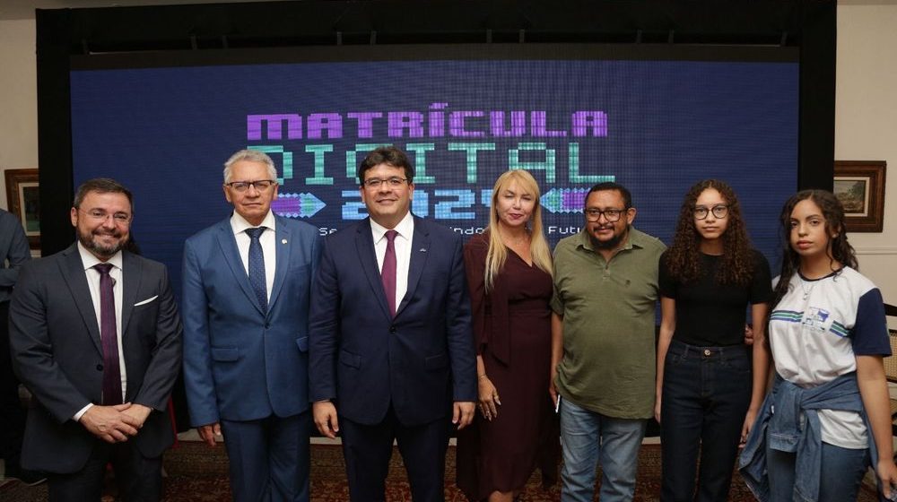 Governador lança edital com matrículas 100% digital na rede estadual de educação