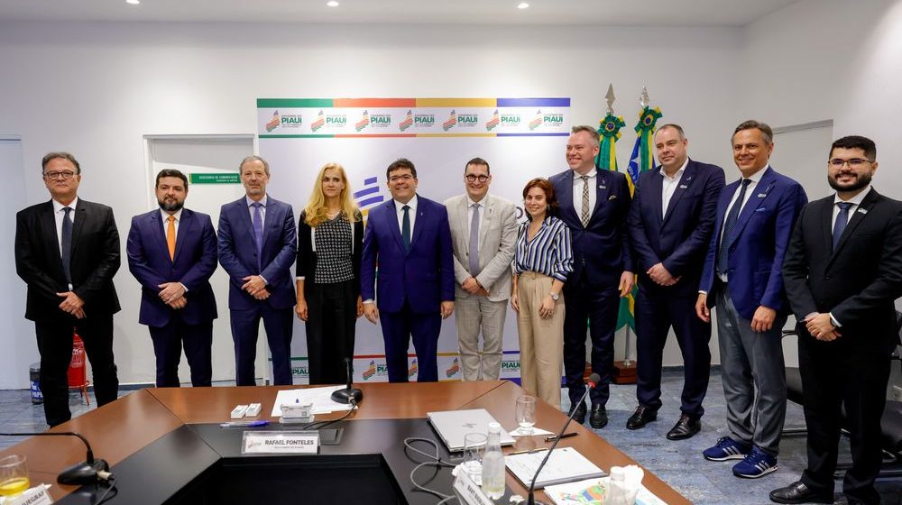 Governador discute projeto de hidrogênio verde com embaixadora da União Europeia no Brasil