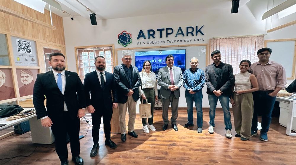 Em Bangalore, governador busca parceria em inteligência artificial e robótica