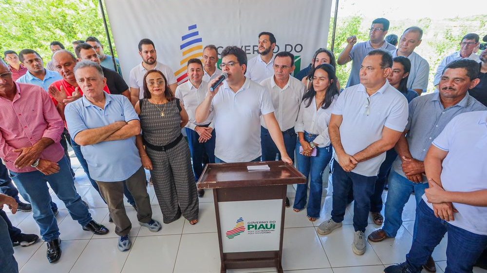 Governador entrega estradas e autoriza R$ 26,3 milhões em obras para Caraúbas, Caxingó e Murici dos Portelas