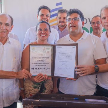 Governador visita obras e autoriza reforma de escola e implantação do Piauí Saúde Digital em Capitão Gervásio Oliveira