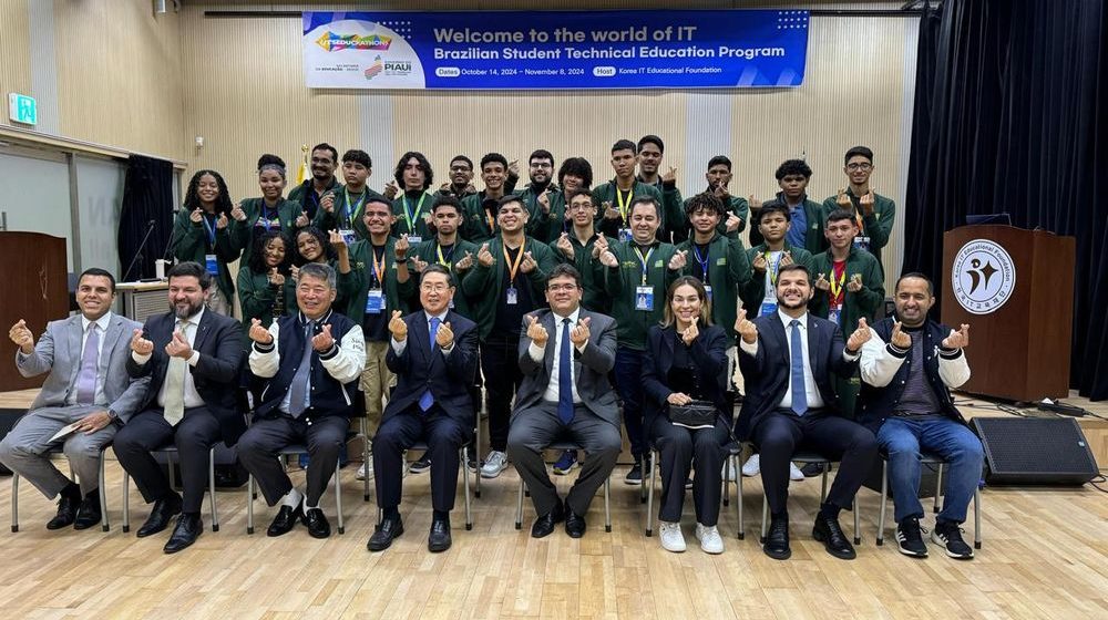 Governador finaliza missão internacional na Ásia com estudantes piauienses em intercâmbio na Coreia do Sul
