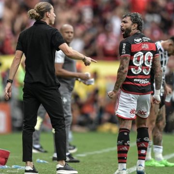 Flamengo vence o Atlético Mineiro e larga na frente na final da Copa do Brasil