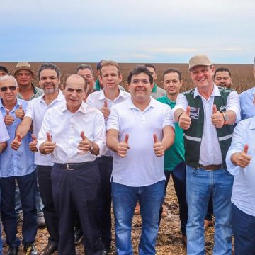 Rafael Fonteles e ministro da Agricultura, Carlos Fávaro, destacam importância do agronegócio para o Brasil, em Baixa Grande do Ribeiro