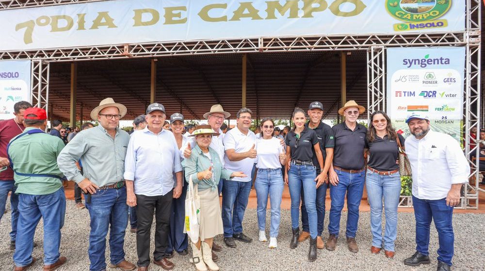 Rafael Fonteles visita projeto de irrigação sustentável que quintuplica produção em Baixa Grande do Ribeiro