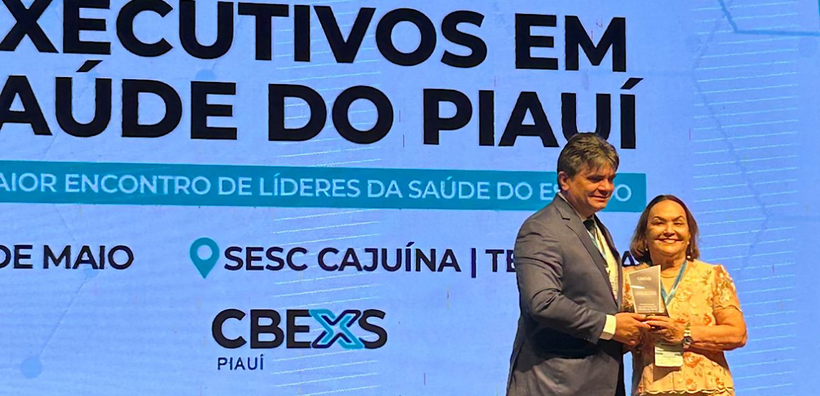 Professora Tânia Sampaio recebe o título de Embaixadora do Cbexs