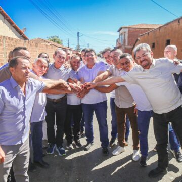 Avelino Governo do Piauí avança com obras de asfaltamento em Avelino Lopes e reforça investimentos voltados à qualidade de vida nos 224 municípios